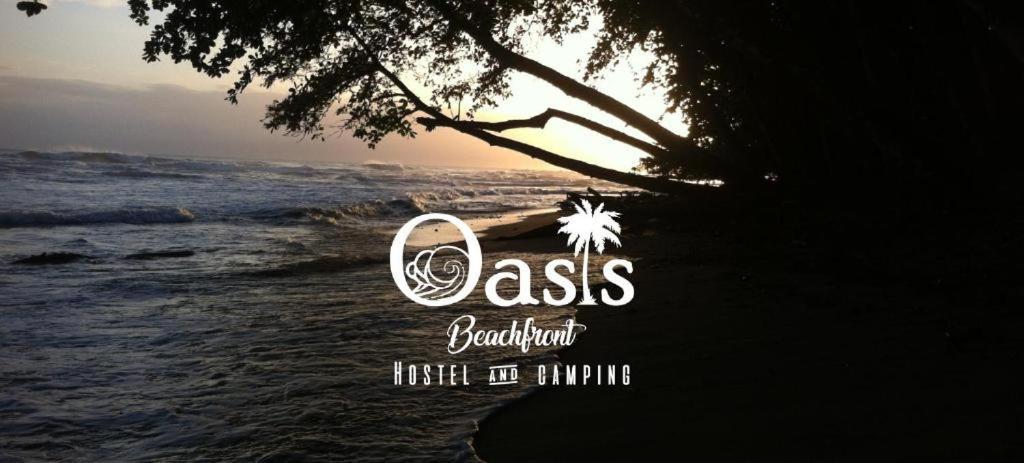 Oasis Beachfront Hostel Puerto Limon Luaran gambar